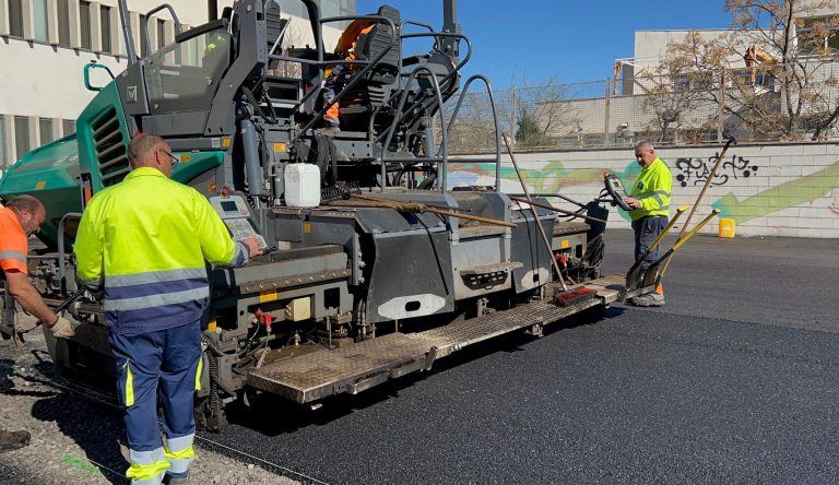 Comienza el asfaltado de la Avenida Camilo José Cela de Ciudad Real