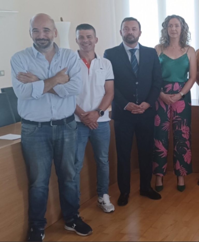 VOX y PP denuncian la falta de información sobre la seguridad en Poblete del alcalde socialista