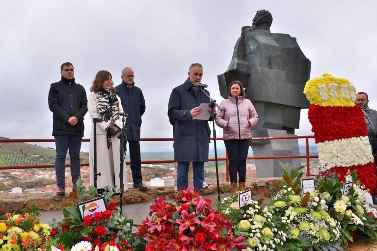 Puertollano: Ofrenda floral y estreno del sainete «De la mina a la cocina» en el día del minero