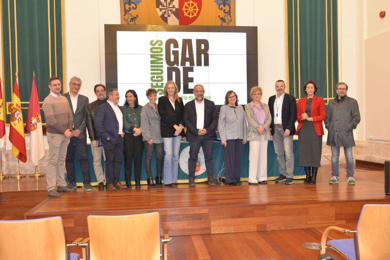 Julián Garde recibe con satisfacción los resultados y la participación en las elecciones que lo revalidan como rector de la UCLM