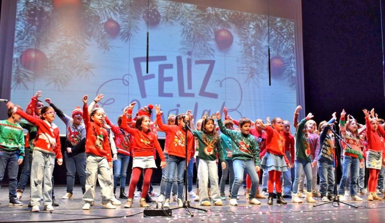 Puertollano: Voces escolares cantan a la Navidad en la muestra de villancicos