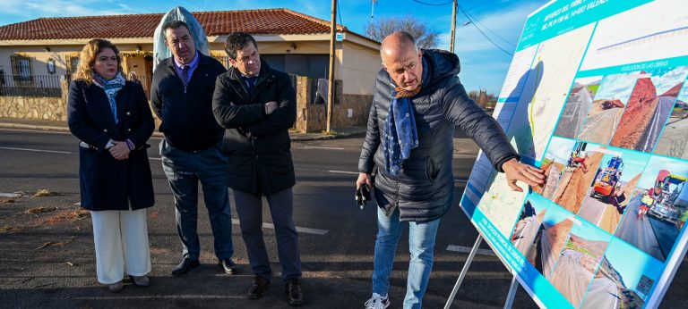 Valverde destaca en Valenzuela que las actuaciones en carreteras del Campo de Calatrava favorecen la movilidad y potencian el atractivo turístico