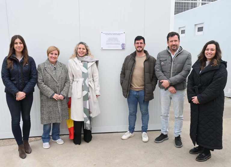Inaugurados los nuevos vestuarios del pabellón “Paquito Giménez” de Socuéllamos, financiados por la Diputación de Ciudad Real