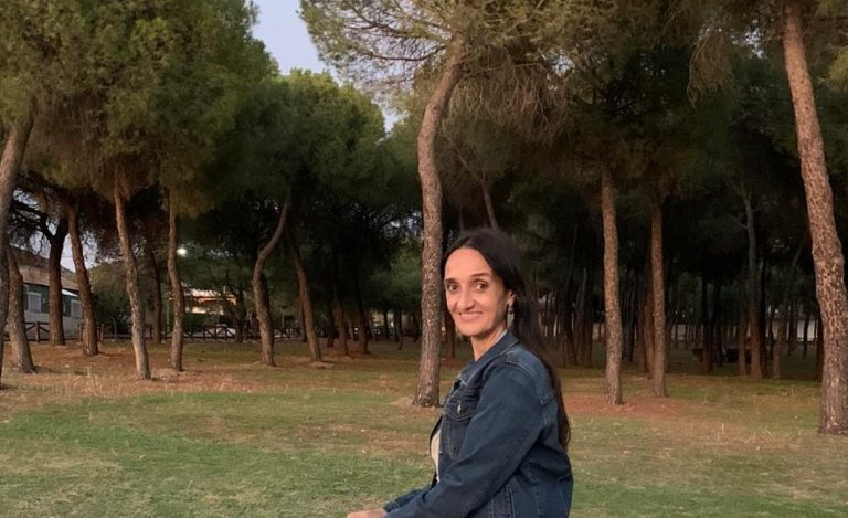 Antonia Cortés publica su quinto libro de poemas: TIERRA