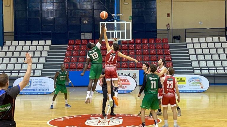 Victoria del Movialsa Baloncesto Criptana en el Puerta de Santa María