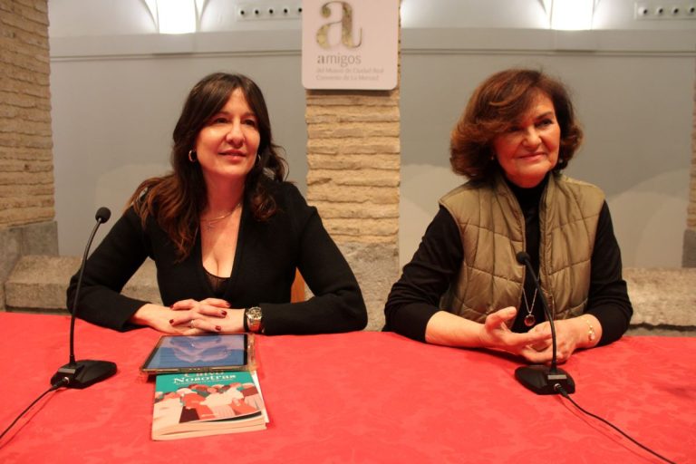 Blanca Fernández y Carmen Calvo defienden la igualdad como “el sentimiento más poderoso del mundo” para defender la democracia  