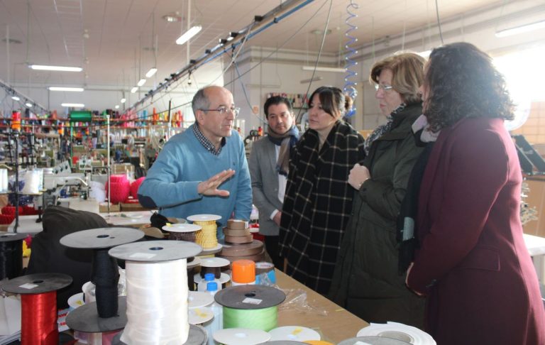 Blanca Fernández resalta la gran contribución de las pymes en la creación de 800 empresas y la reducción de 2.500 desempleados en la provincia de Ciudad Real