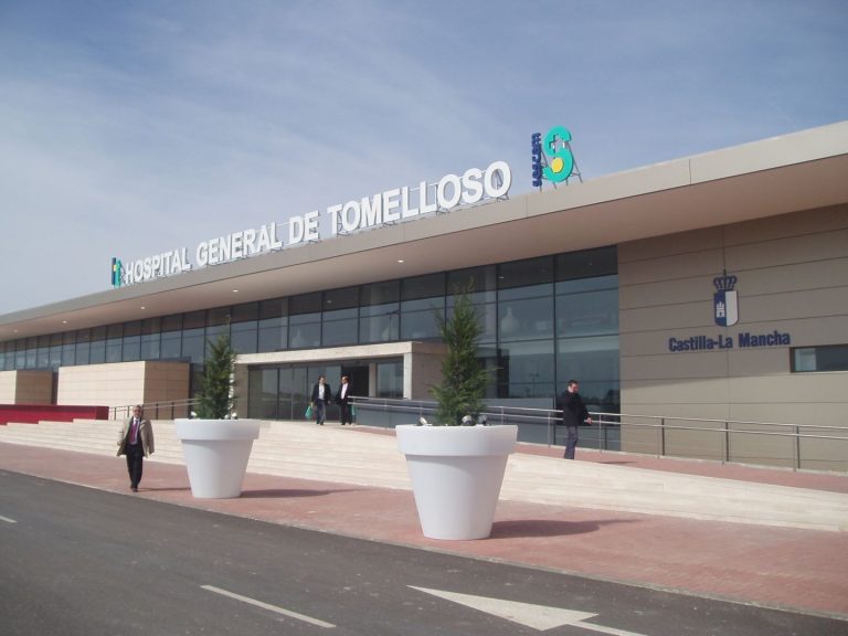 Trasladado al hospital un joven menor de edad tras ser atropellado por un turismo en Tomelloso