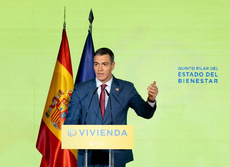 Sánchez anuncia una exención del 100% del IRPF a propietarios que alquilen vivienda según el índice de referencia