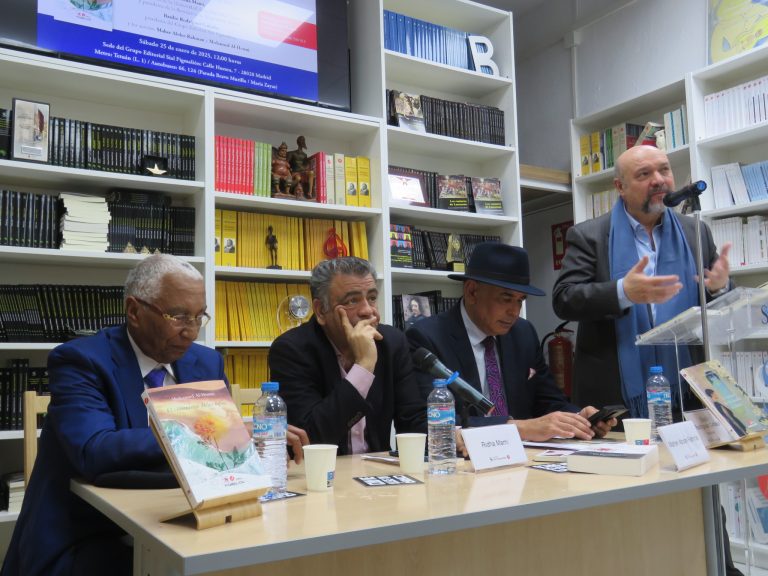 Presentación de los libros La mujer de la tumba ovalada de Maher Abder-Rahman y El cementerio de las aguas de Mohamed Al-Houni