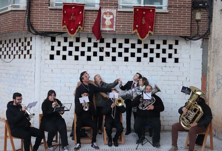 El azulejo del Santísimo Niño Jesús, cuarta obra cerámica religiosa presente en las calles de Puertollano