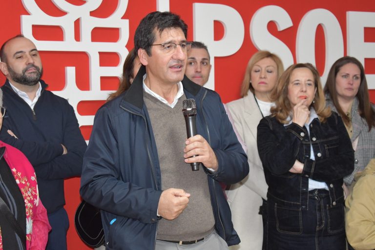 Caballero celebra que con la nueva Casa del Pueblo de Argamasilla de Calatrava, el PSOE planta “la semilla de la justicia, del progreso y de la tolerancia” frente a los intolerantes