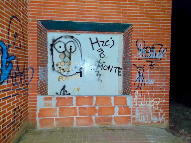El PSOE tilda al alcalde de Horcajo de irresponsable por poner en riesgo la seguridad en un edificio municipal