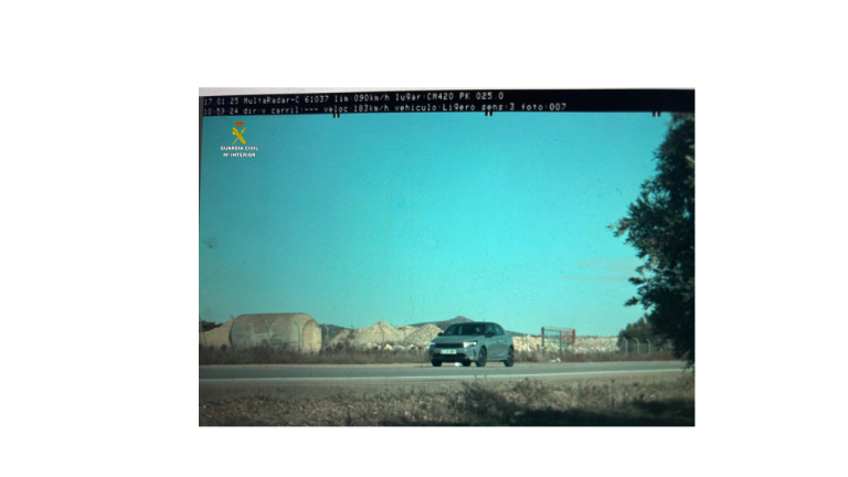 Investigado por circular a 180 km/h en una carretera con limitación de 90 en Puerto Lápice