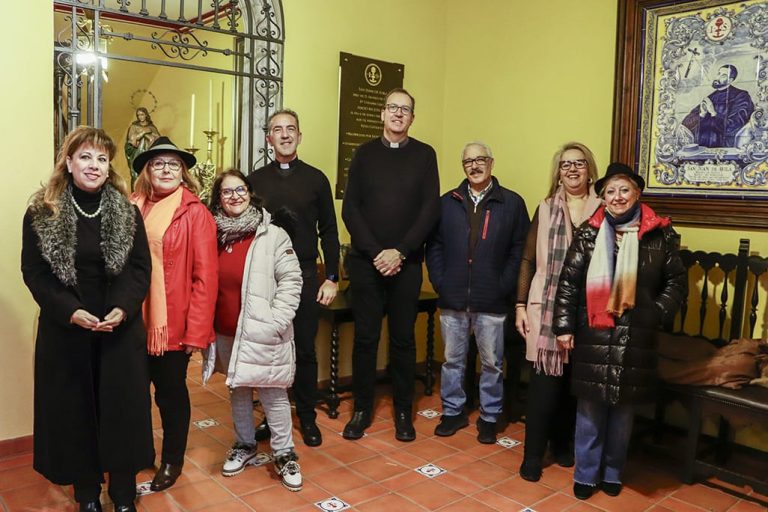 ‘Torre de Damas’ y AFAMMER entregan otros 2.300 euros para las obras del suelo y subsuelo de la iglesia de Almodóvar
