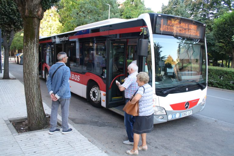 Puertollano: El bus urbano continuará hasta el 30 de junio con las bonificaciones del 50%