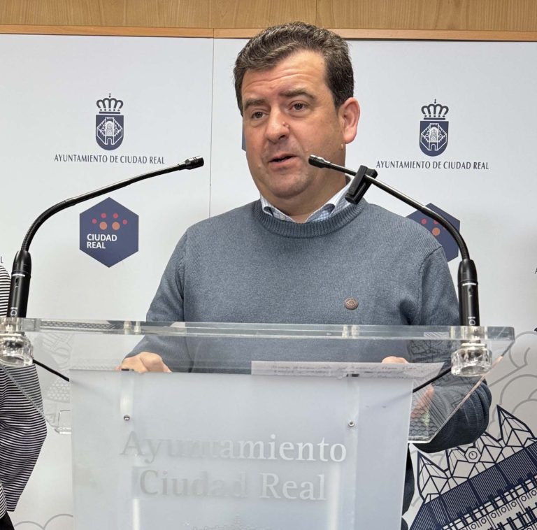 El concejal de Seguridad de Ciudad Real asegura que «está todo controlado» y no espera incidentes por la macrofiesta rave en el aeropuerto