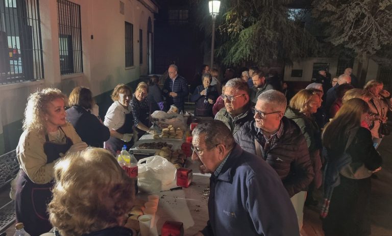 Puertollano: Noches de hogueras en la fiesta de la Candelaria de El Villar y barriada Constitución