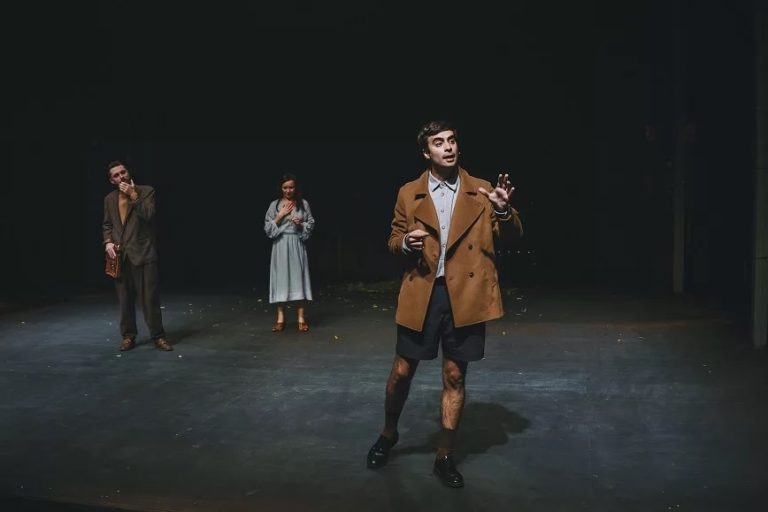 La versión de Fernanda Orazi del clásico «Electra» llega al Auditorio de Puertollano avalada por dos premios Max de las Artes Escénicas