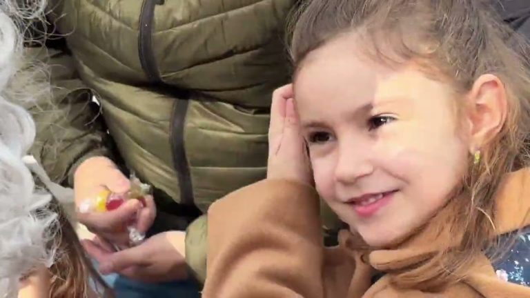 (Vídeo de Víctor Mediavilla) Puertollano se volcó con los Reyes Magos en una jornada mágica