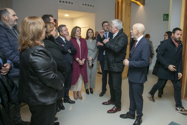 Mezquita de Tornerías abre sus puertas como Centro Regional de Promoción de Artesanía con espacios de coworking, exposiciones y talleres artesanos en vivo