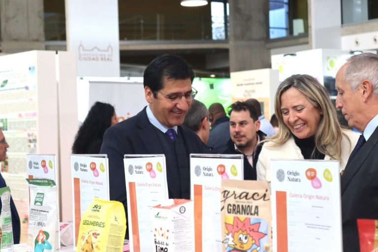 Castilla-La Mancha reclamará en Europa cláusulas espejo en acuerdos comerciales con terceros países y una PAC que garantice la rentabilidad