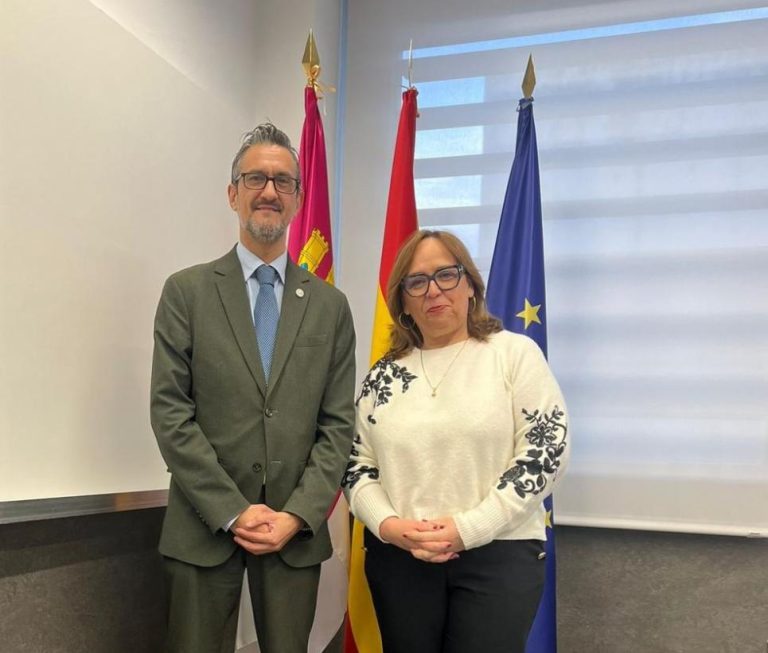 El Gobierno regional lanza una nueva plataforma de gestión de los clubes de lectura virtuales