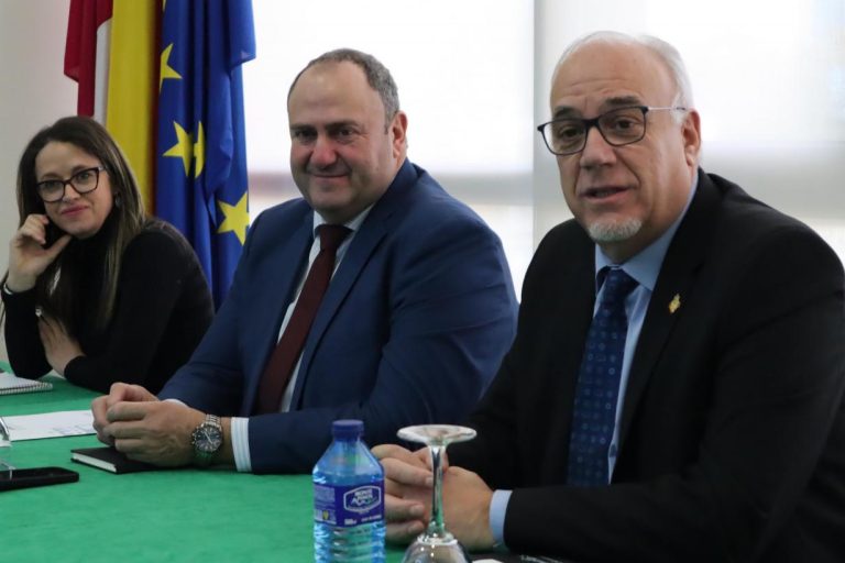 El Gobierno regional publica hoy la orden que regula la solicitud unificada de la PAC y a mitad de febrero se publicará la de la reestructuración del viñedo