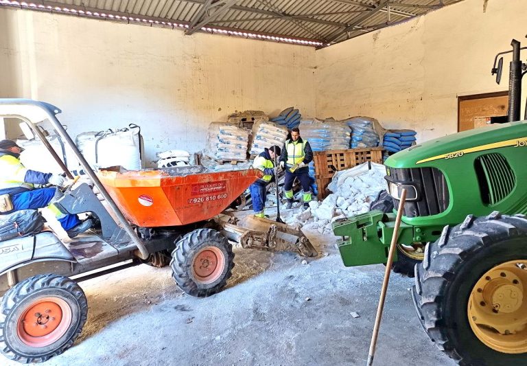 Puertollano: 5.000 kilos de sal en las calles y advertencia al vecindario de no tirar agua mientras duren las bajas temperaturas