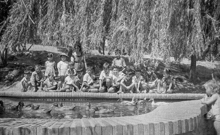 El Podcast ‘Tierras de acá’ de Ateneo de Saberes viaja hasta los recuerdos  de dos puertollaneros durante los años 60 en la barriada de las 630