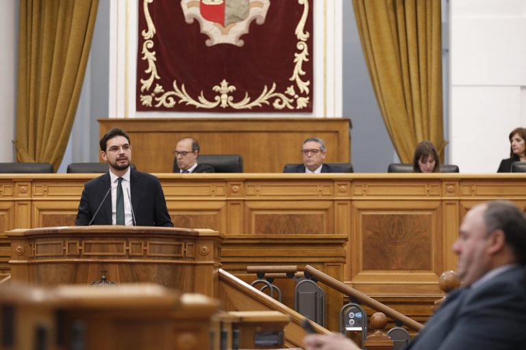 Vox y PP ven ruina en Pacto Verde por los «lobbies ecoprogres» mientras PSOE les retrata sus «contradicciones»