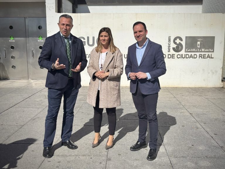 Agudo pregunta «qué está haciendo Page para paliar las listas de espera de hospitales como el de Ciudad Real»