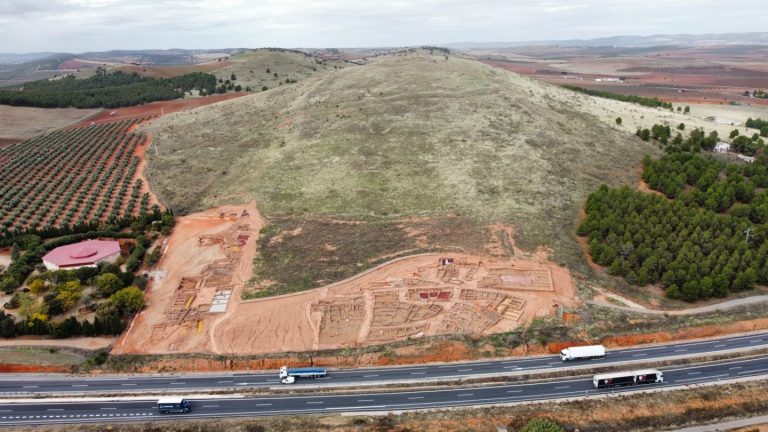 Este jueves la UNED de Valdepeñas acoge una conferencia sobre el Cerro de las Cabezas y su producción agraria