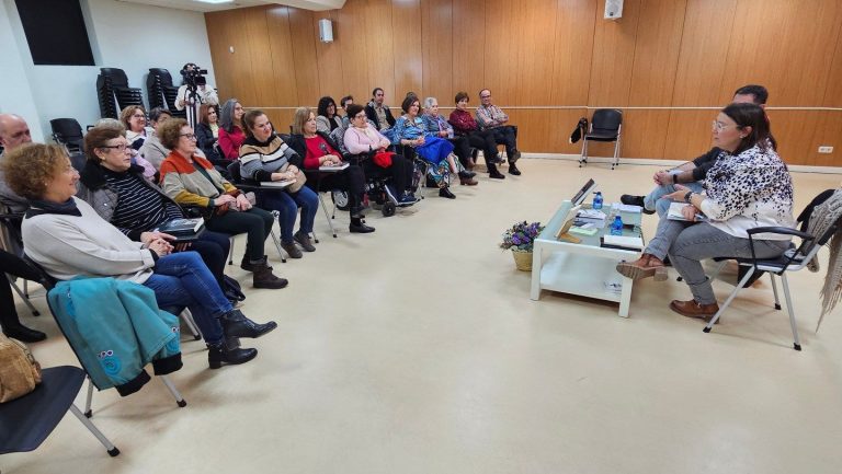 Los clubes de lectura de Manzanares rompen barreras