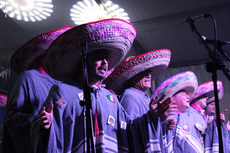 Las chirigotas daimieleñas calientan motores para un Carnaval lleno de humor y tradición