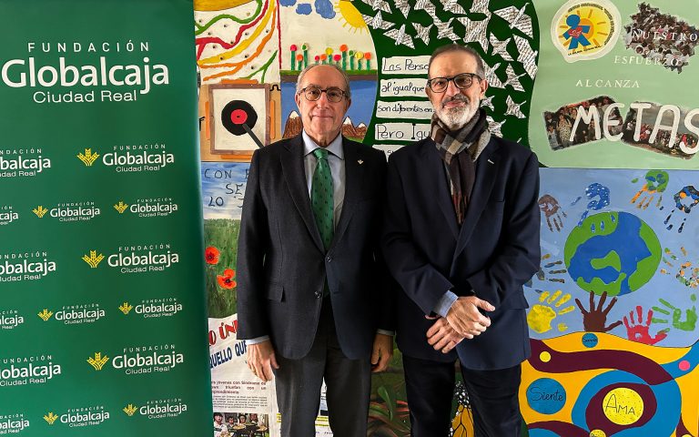 La Fundación Globalcaja colabora con el programa de fisioterapia del Centro ‘Virgen de Peñarroya’ para personas con discapacidad de La Solana