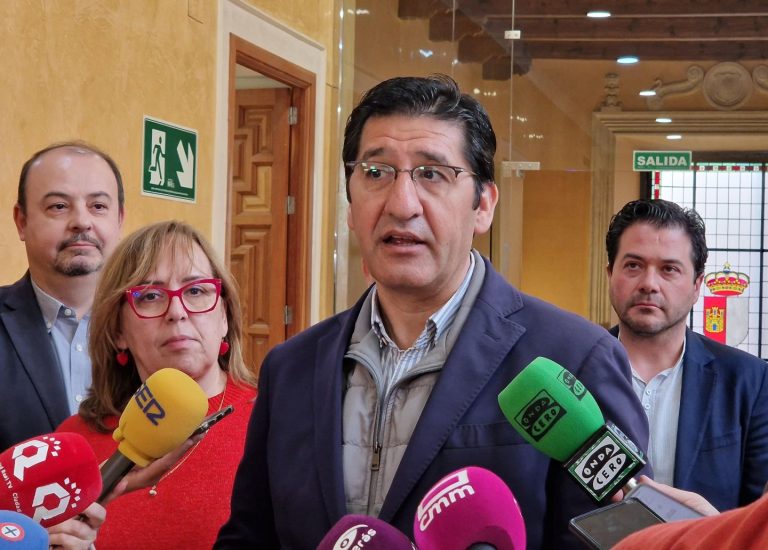 Caballero (PSOE), sobre la crisis de gobierno en Ciudad Real: «Cañizares ya sabe cuál es la esencia del escorpión»