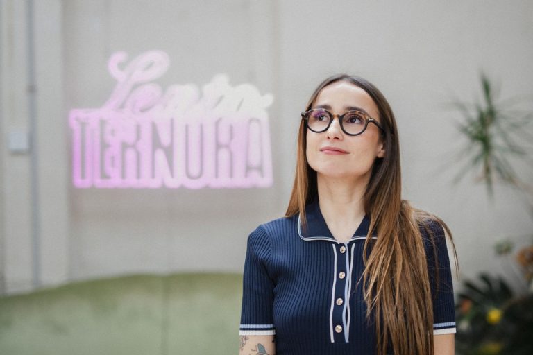 Zahara reclama más mujeres en festivales y afea a los hombres en la música que no lo vean: «Nos están invisibilizando»