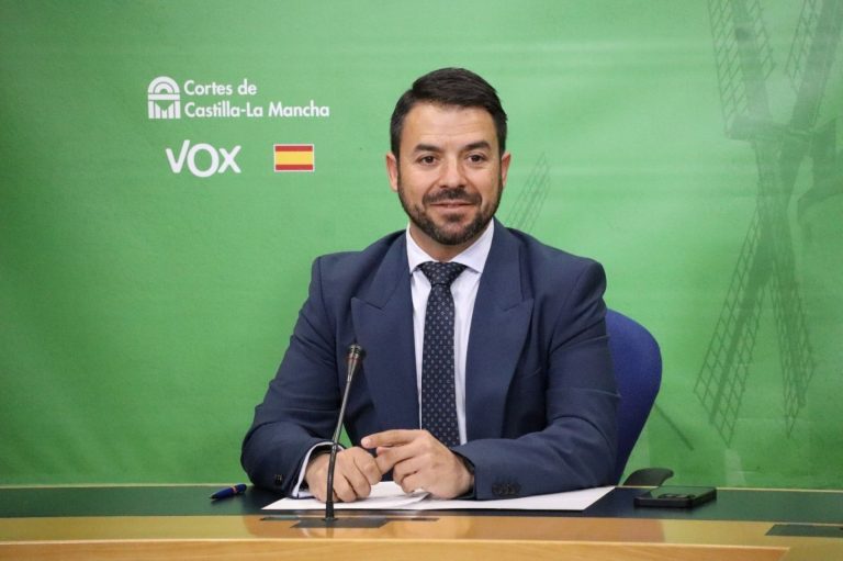 Vox pide el cese del consejero de Sanidad por la «grave situación» del laboratorio de anatomía patológica del HUT
