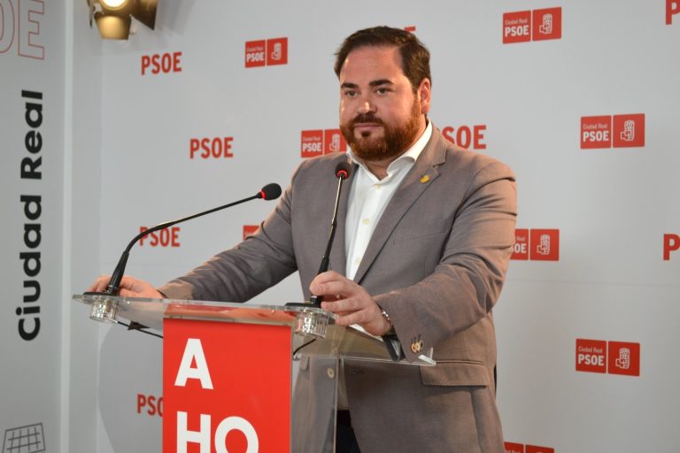Camacho lamenta que el PP de CLM genere alarma con asuntos tan importantes como la sanidad “para no dar cuentas de por qué no apoya la condonación de la deuda”