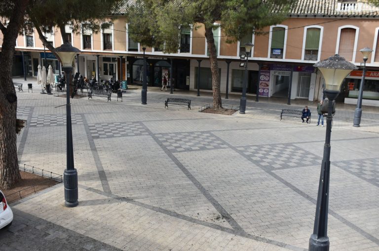 La remodelación de la Plaza de España de Daimiel mantendrá los pinos y el Olivo Milenario