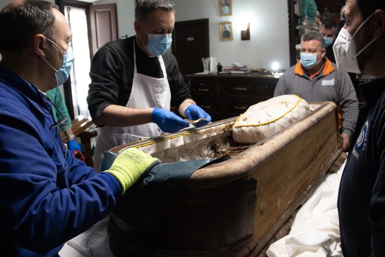 Traslado de los restos mortales de Ismael de Tomelloso en espera de su reconocimiento como beato