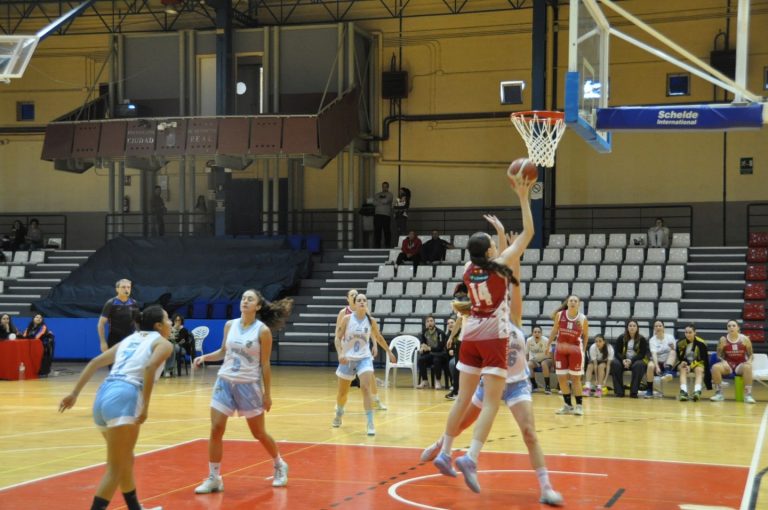 El Basket Cervantes Femenino se queda a las puertas de conseguir un gran victoria en la cancha de Baloncesto Polígono