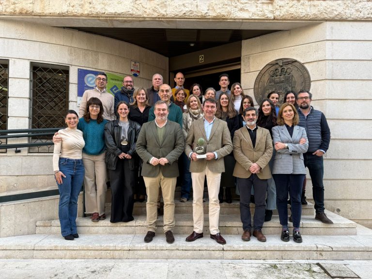 La Cámara de Comercio de Ciudad Real recibe el reconocimiento de Onda Cero Ciudad Real por sus más de 100 años de trayectoria