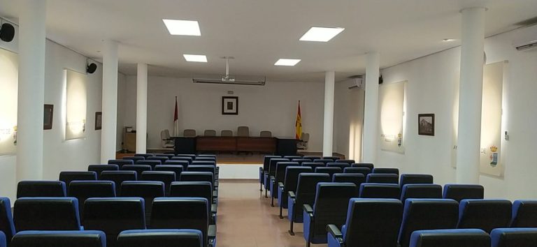 Raquel Ramiro: “La alcaldesa del PP impone el silencio, bloquea el debate y ofrece respuestas vagas y difusas para tapar su ausente gestión en Agudo”