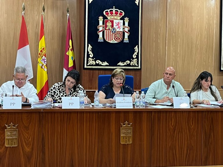 El pleno de Villarrubia aprueba ahora las Cuentas Generales de 2021 y 2022 “por no cumplir el equipo anterior con su labor, incluida la rendición de cuentas del año 2020”