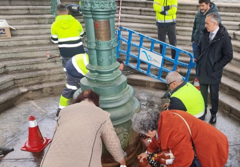 El alcalde de Puertollano avanza que quizá haya que taponar uno de los caños de la Fuente Agria