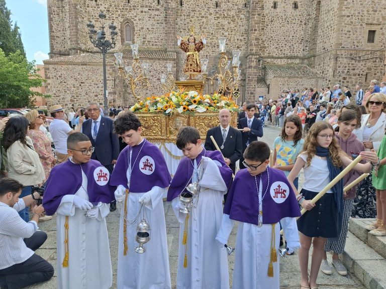 Puertollano: El Niño Jesús acompañará al Borriquillo en el Domingo de Ramos 2025