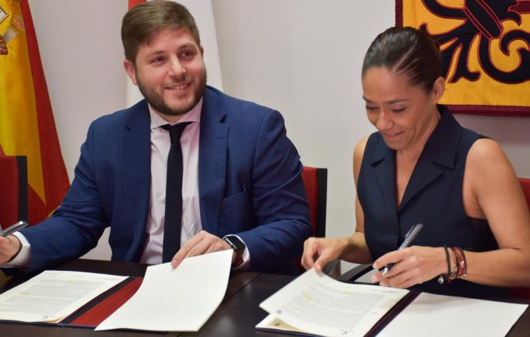 El Gobierno regional renueva los descuentos del 50 por ciento para los abonos del transporte