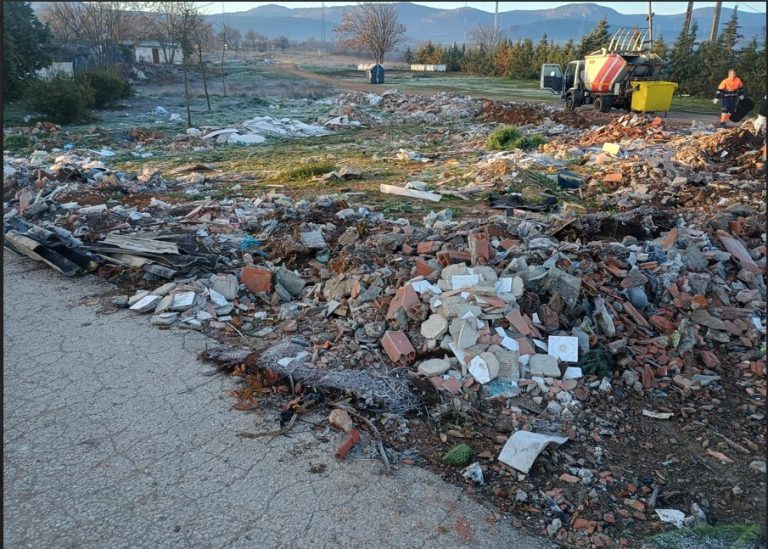 Puertollano: El concejal de Limpieza hace un llamamiento para el uso responsable del Punto Limpio